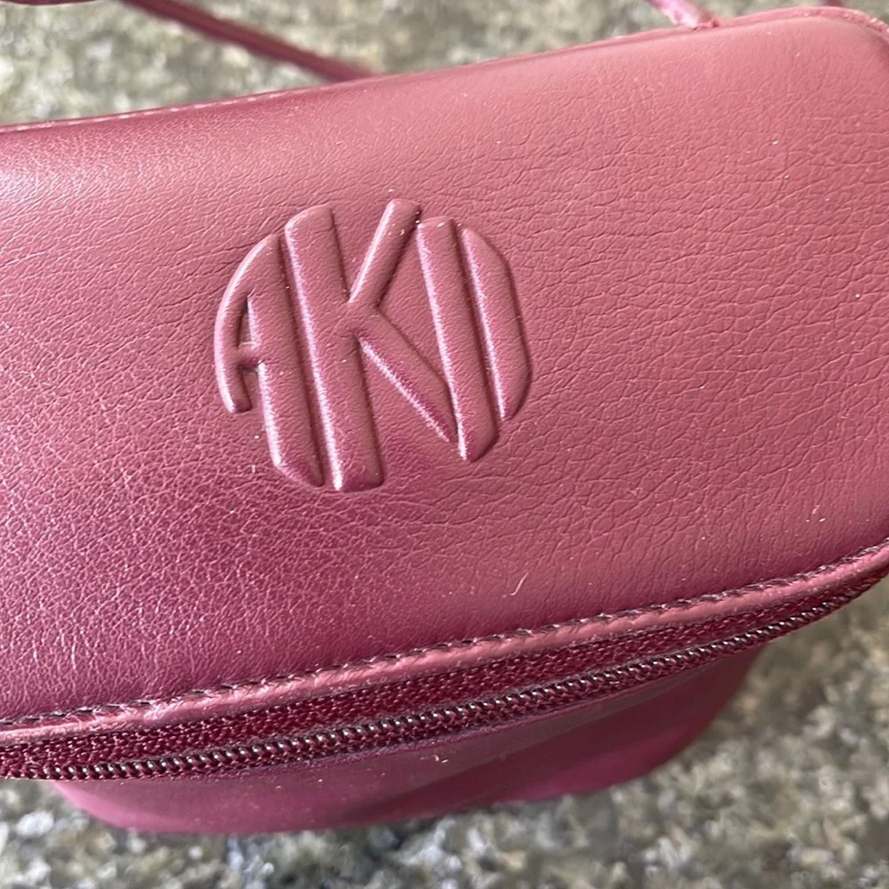 VINTAGE ANNE KLEIN II CROSS BODY BURGUNDY SMALL HANDBAG - Picture 3 of 11